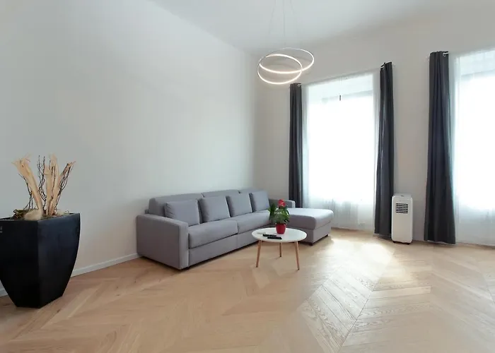 The Apartment House - Mezibranska