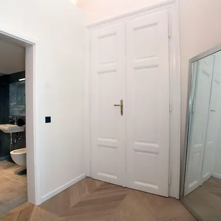 The Apartment House - Mezibranska Prague Exterior photo